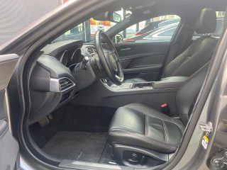 Jaguar XE 20d Prestige Aut. *Panorama*Leder*VOLL*