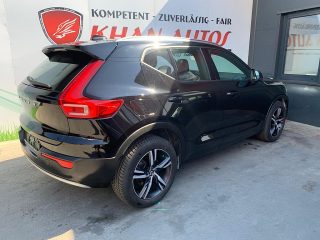 Volvo XC40 D3 Momentum Pro AWD Geartronic *Navi*Harman Kardon Sound*