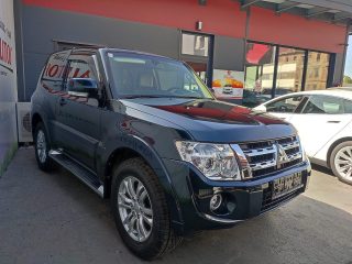 Mitsubishi Pajero Intense Österreich 3,2 DI-D TD *AHK*Leder*Xenon*