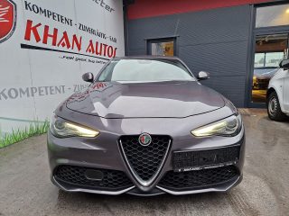 Alfa Romeo Giulia Ti + Veloce Paket 2,0 280 AT8 Q4