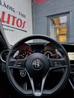 Alfa Romeo Giulia Ti + Veloce Paket 2,0 280 AT8 Q4