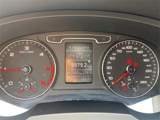 Audi Q3 2,0 TDI quattro Style DPF *Navi*Xenon*Bluetooth*PDC*