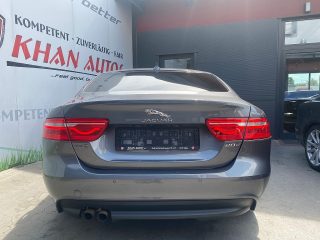 Jaguar XE 20d Prestige Aut. *Panorama*Leder*VOLL*