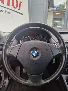 BMW X1 xDrive20d Österreich Paket *AHK* Allrad*