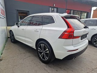 Volvo XC60 D4 Momentum Geartronic *Leder*Navi*LED*