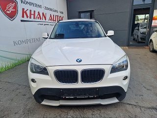 BMW X1 xDrive20d Österreich Paket *AHK* Allrad*