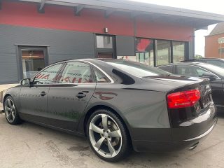 Audi A8 4,2 FSI V8 quattro Tiptronic Lang *voll*