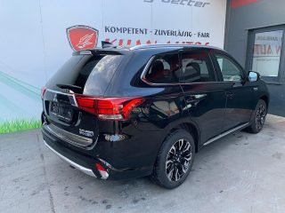 Mitsubishi Outlander 2,0 PHEV Instyle Connect *Schiebedach*Leder*Navi*