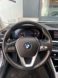 BMW 318d Aut.*Neues Modell*NAVI*LED*RFKamera*