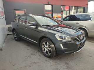 Volvo XC60 D4 Summum Geartronic *Panorama*Leder*