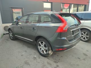 Volvo XC60 D4 Summum Geartronic *Panorama*Leder*