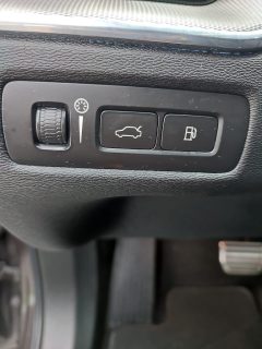 Volvo XC60 T6 AWD Recharge  R Design *Panorama*LED*Leder*Navi*