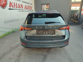 Skoda Octavia Combi 2,0 TDI Premium DSG *LED*Navi*Virtual Cockpit*