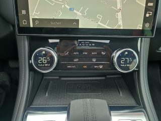 Jaguar F-Pace SE D300 AWD Aut. *Panorama*Meridian*360 Grad*
