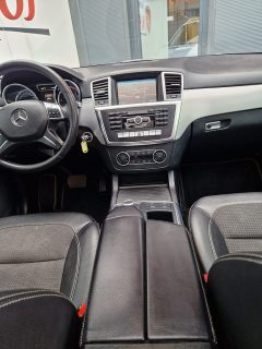 Mercedes-Benz ML 350 BlueTEC 4MATIC Aut. *Panorama*Navi*AHK*