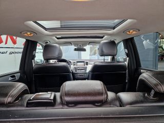 Mercedes-Benz ML 350 BlueTEC 4MATIC Aut. *Panorama*Navi*AHK*