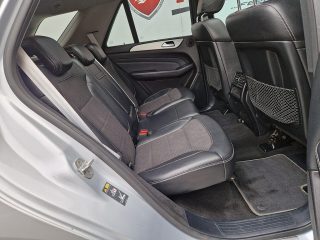 Mercedes-Benz ML 350 BlueTEC 4MATIC Aut. *Panorama*Navi*AHK*