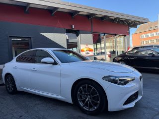 Alfa Romeo Giulia Super 2,2 180 AT *Navi*Leder*RFKamera*