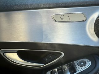 Mercedes-Benz C 220 d T AMG Line Aut. *Navi*LED*Distronic*BT*PDC*