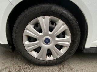 Ford Grand C-MAX Titanium 1,5 TDCi *Tempomat*Bluetooth*PDC*