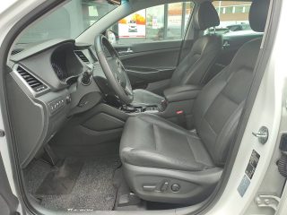 Hyundai Tucson 2,0 Comfort+ CRDi VGT 4WD *Panorama*Leder*Navi*
