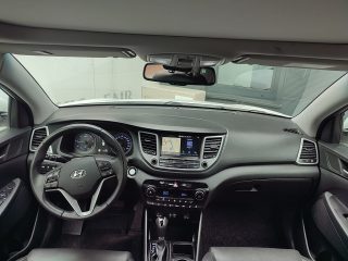 Hyundai Tucson 2,0 Comfort+ CRDi VGT 4WD *Panorama*Leder*Navi*