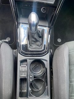 VW Touran Highline 1,6 SCR TDI DSG *Navi*Bluetooth*PDC2x*