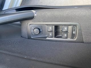 VW Touran Highline 1,6 SCR TDI DSG *Navi*Bluetooth*PDC2x*