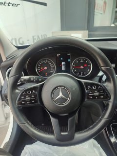 Mercedes-Benz C 180 d T *Navi*Klimaautomatik*Tempomat*