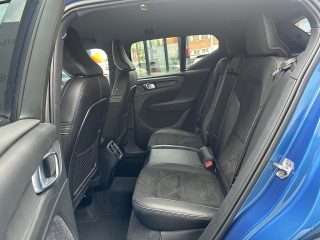 Volvo XC40 B4 AWD R-Design Geartronic *LED*Navi*Abstandstempomat*