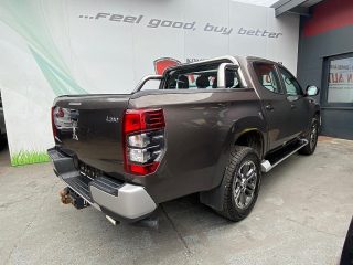 Mitsubishi L 200 2,2 DI-D HP 4WD Doppelkabine Work Edition *Klima*AHK*Netto: 21.700*