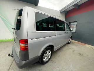 VW T5 Kombi 1,9 TDI Economy D-PF *9-Sitzer*Klima*Radio*AHK*