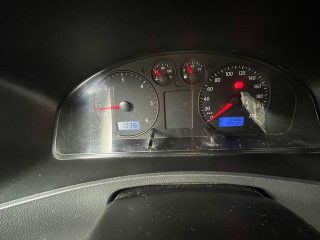 VW T5 Kombi 1,9 TDI Economy D-PF *9-Sitzer*Klima*Radio*AHK*