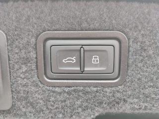 Audi A8 Lang 60 TFSI e PHEV quattro *Vollausstattung*