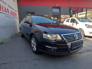 VW Passat Variant Highline 2,0 TDI DPF DSG