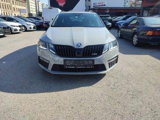 Skoda Octavia Combi RS 2,0 TDI 4x4 DSG *Digitales Cockpit*Navi*Alcantara*Canton*