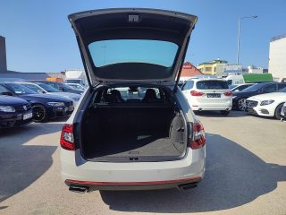 Skoda Octavia Combi RS 2,0 TDI 4x4 DSG *Digitales Cockpit*Navi*Alcantara*Canton*