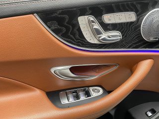 Mercedes-Benz E 400 4MATIC Aut. *AMG*