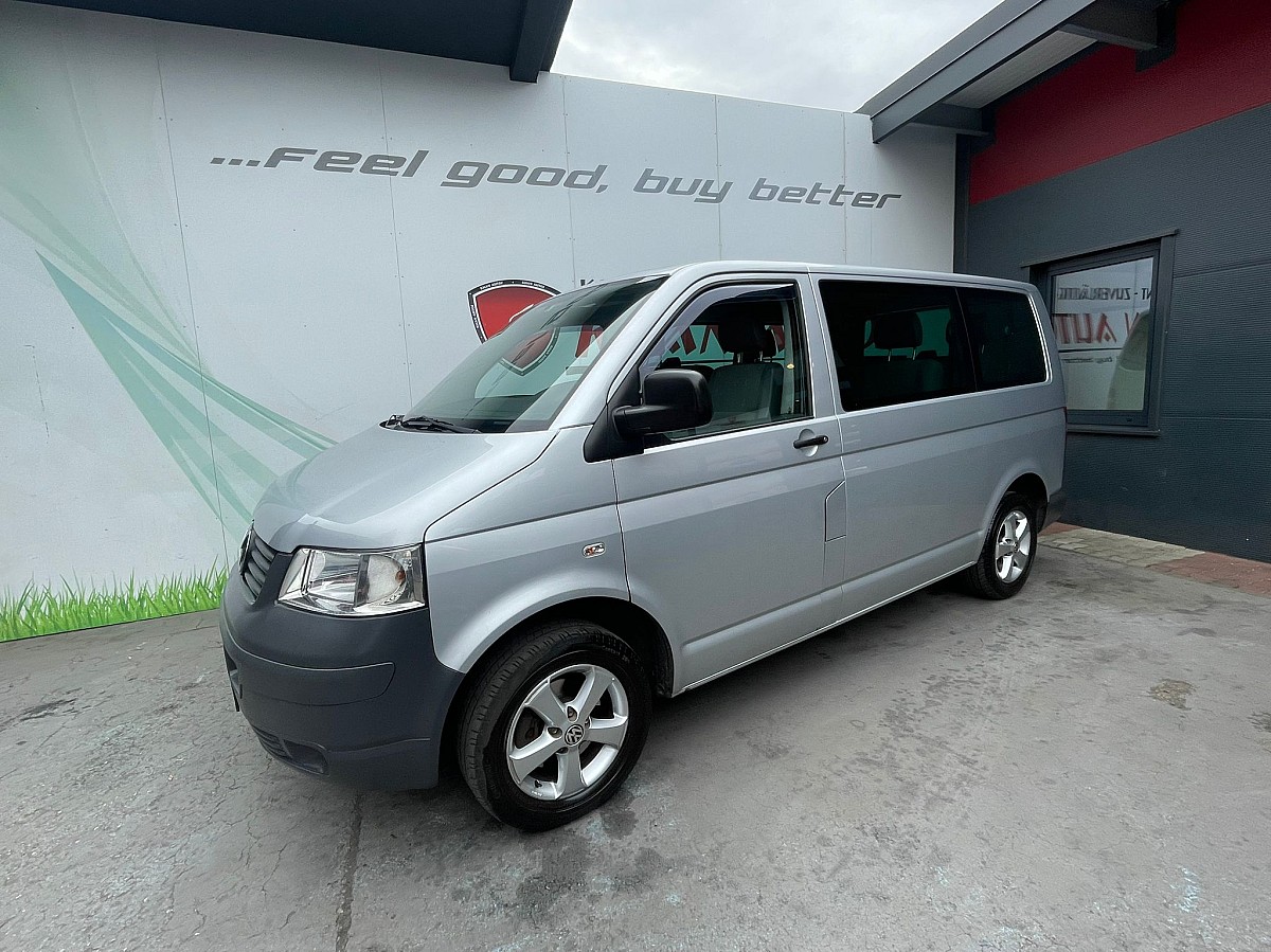 VW T5 Kombi 1,9 TDI Economy D-PF *9-Sitzer*Klima*Radio*AHK*